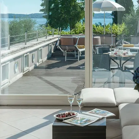 Villa Arcimboldo House 2&2, Emma Sirmione